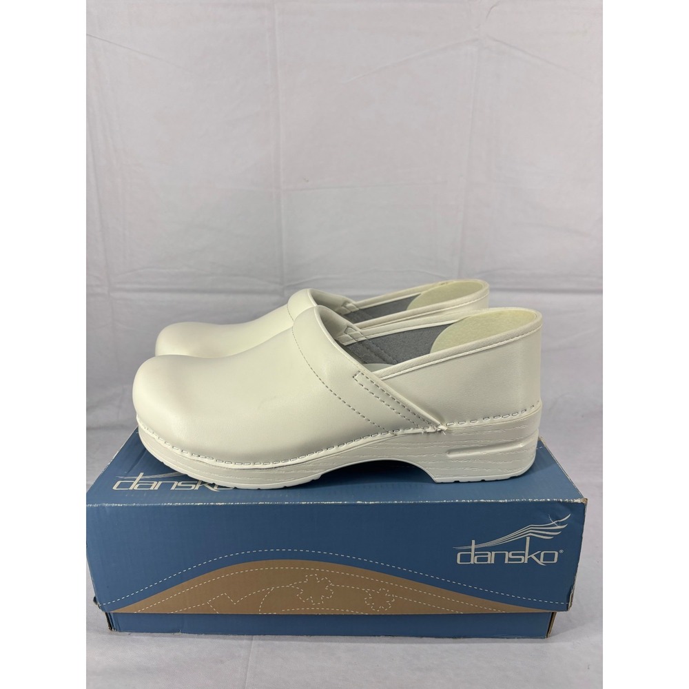 Dansko Medical Work Professional Clogs Womens White Leather Slip On 45 NWT